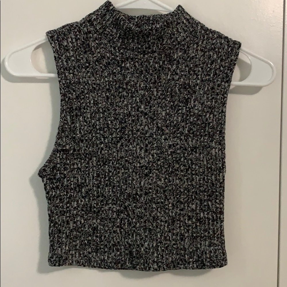 silence + noise • marled blk/wht sweater crop top
